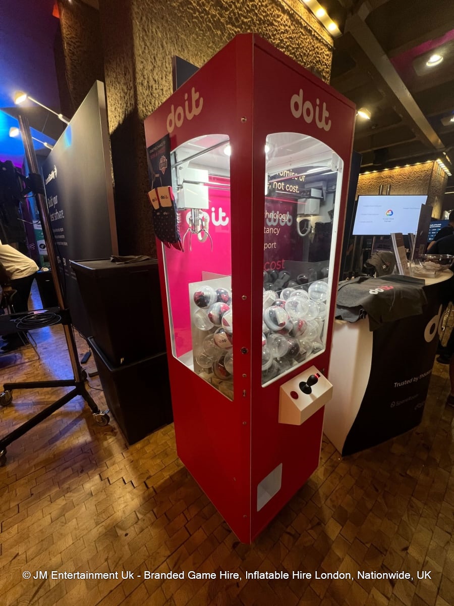 Prize Crane Grabber Hire | Claw Machine Hire | JM Entertainment UK