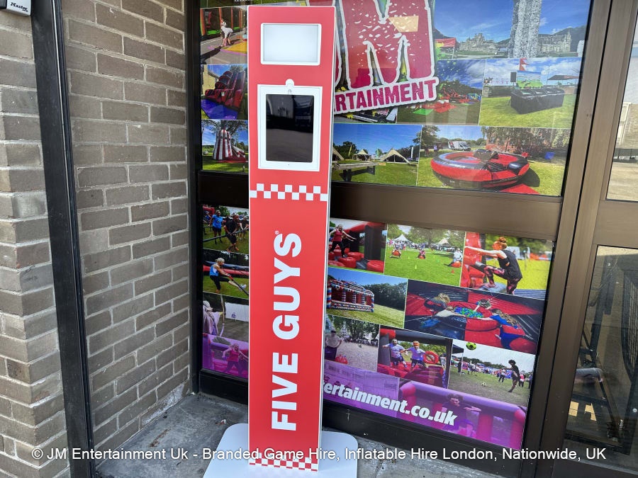 Exhibition Stand Game Hire | JM Entertainment Uk