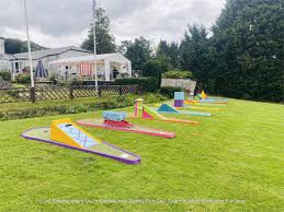 London crazy golf rental